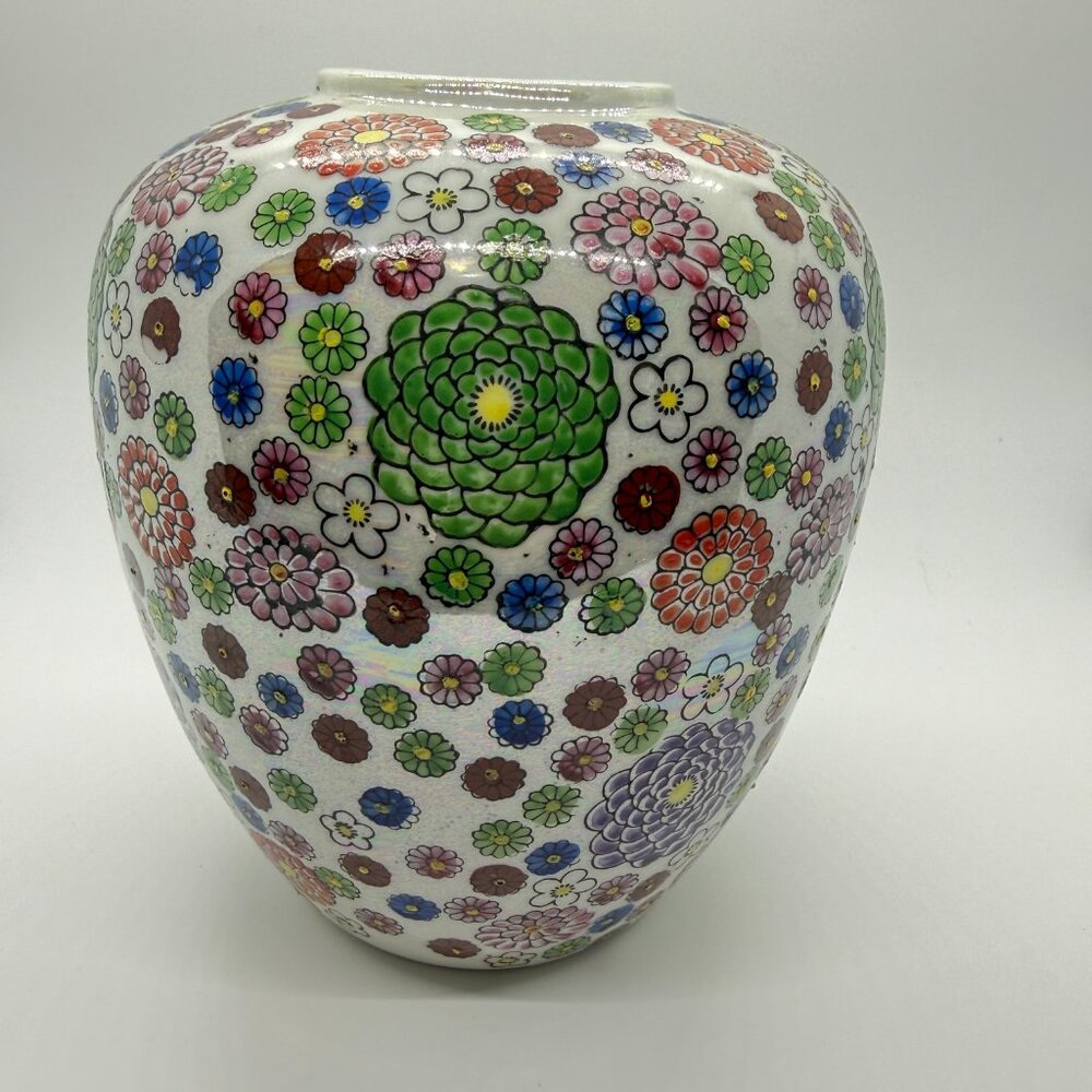 Hundreds of Flowers, Unstamped - 6 1/4" Polychrome Vase Porcelain - Picture 6 of 11